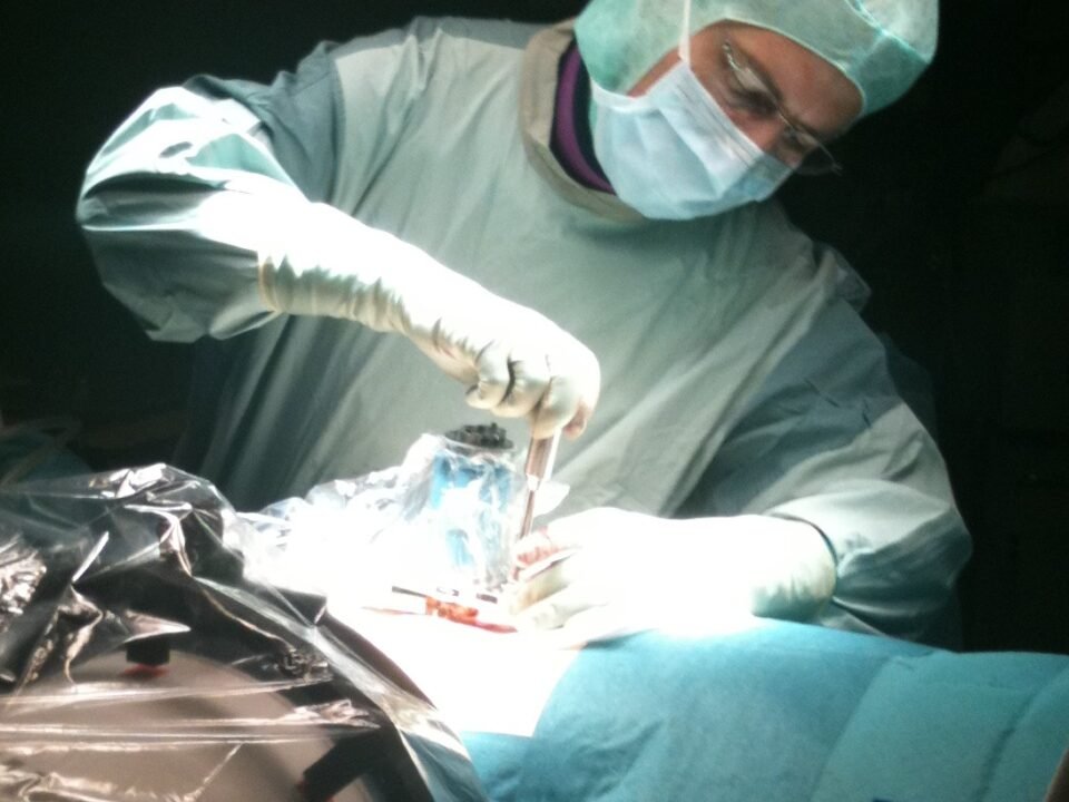 Robotic Versus Regular Spine Surgery